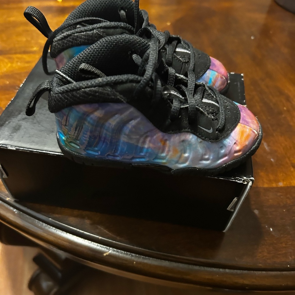 Nike Kids Multicolor Sneakers
